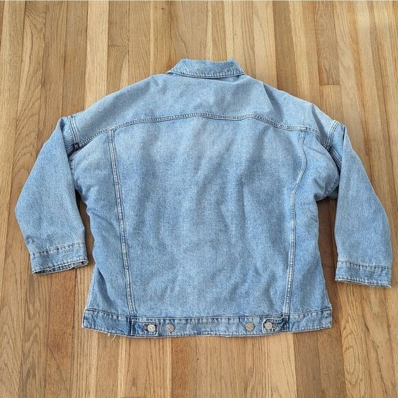 Zara light wash denim jean jacket with white cream sherpa lining - Picture 3 of 6